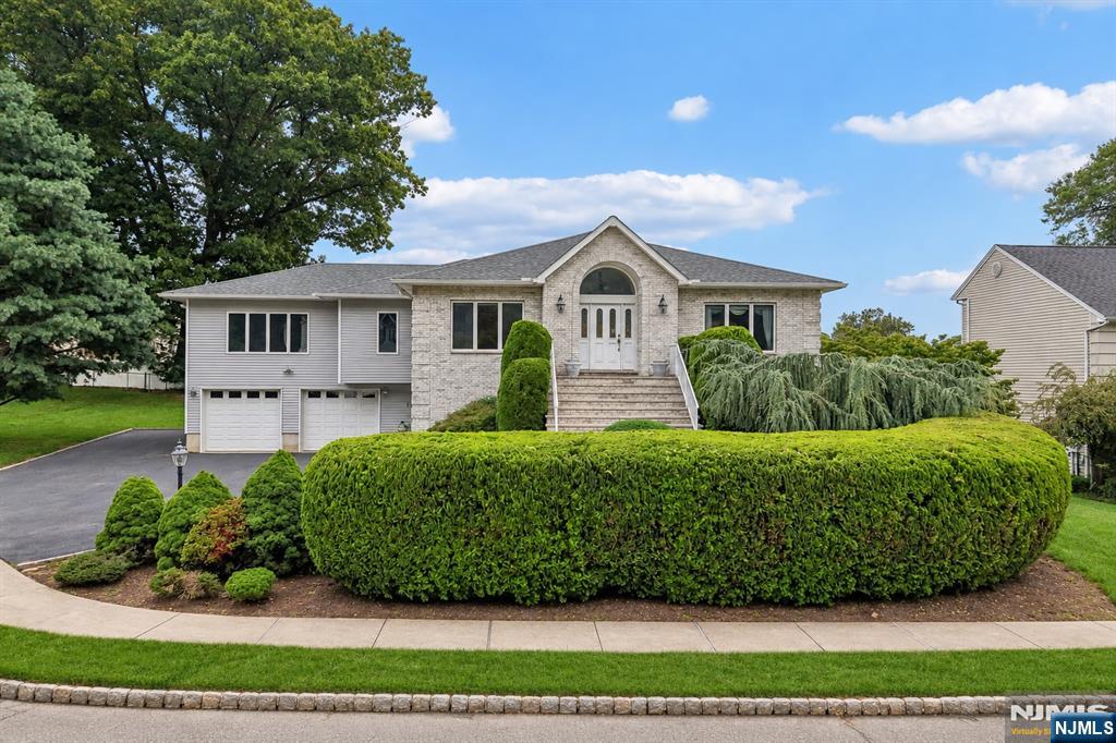 Photo 2 of Land for sale at 19 Brook Holw Ct, Hawthorne, NJ 07506 | MLS# 26030808 | Listing updated on 2026-09-19