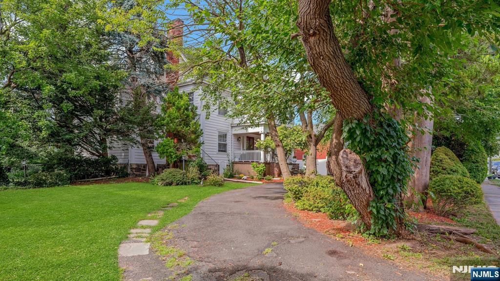 Photo 1 of Single family home for sale at 111 Grand Pl, Kearny, NJ 07032 | MLS# 26030809 | Listing updated on 2026-09-17