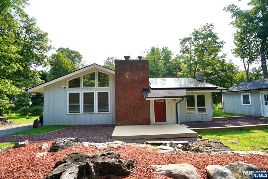 5 Woodlawn Drive - Photo 2