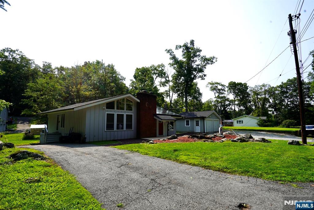 5 Woodlawn Drive - Photo 4