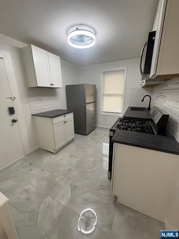 34 Fenner Avenue 2 - Photo 4