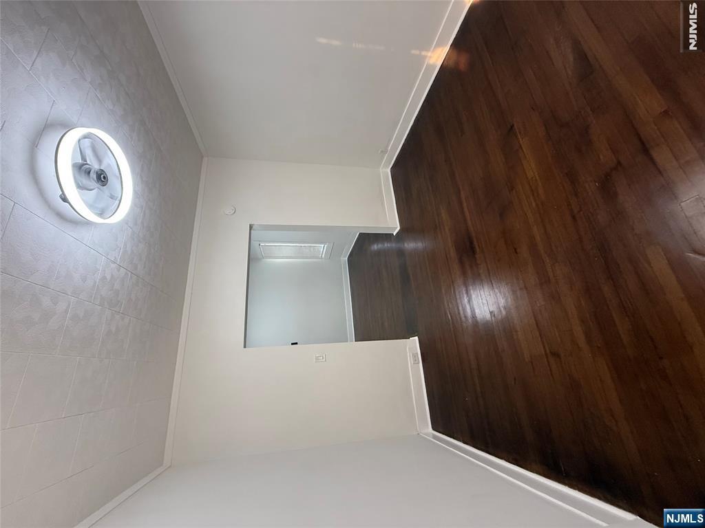 34 Fenner Avenue 1 - Photo 3