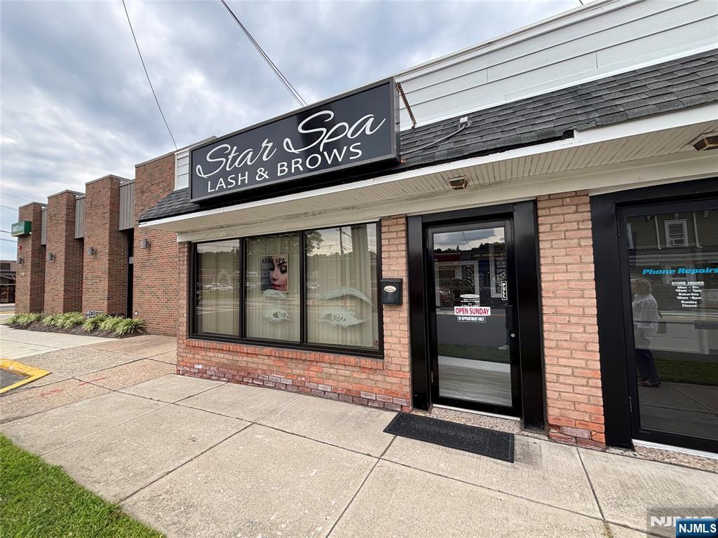 383 Ramapo Valley Road - Photo 1