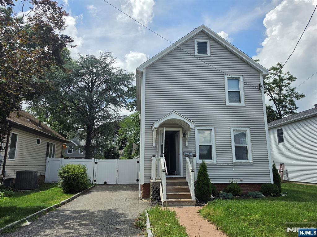 316 William Street - Photo 2