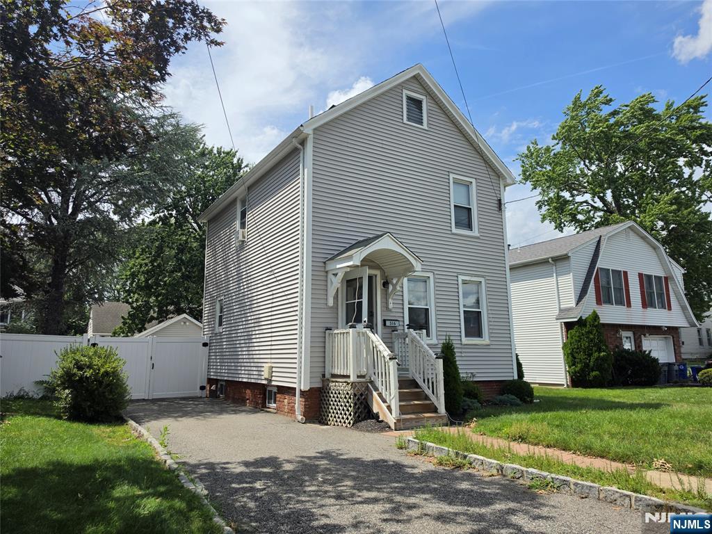 316 William Street - Photo 3