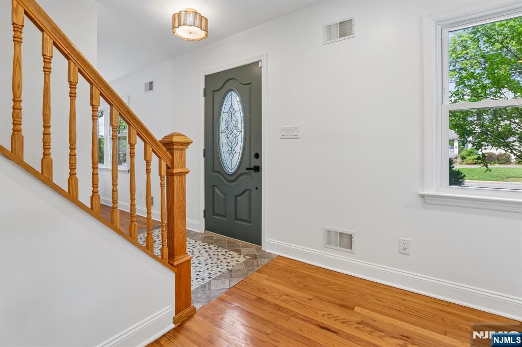 650 Ridgewood Road - Photo 4