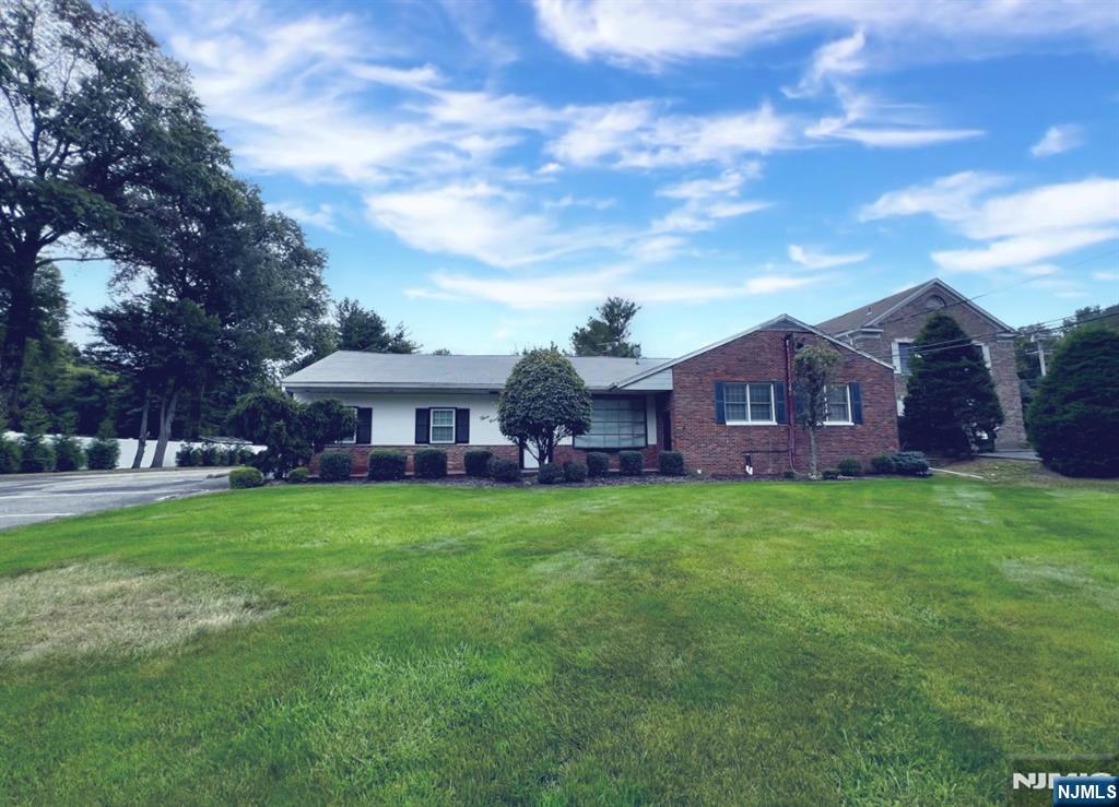 393 Crescent Avenue L - Photo 1
