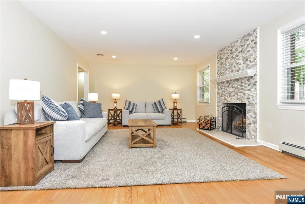 320 Monroe Avenue - Photo 4