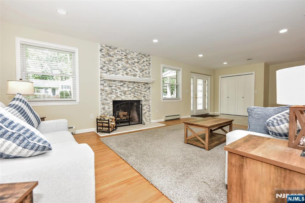 320 Monroe Avenue - Photo 5