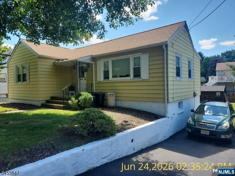 11 Bullens Avenue - Photo 1