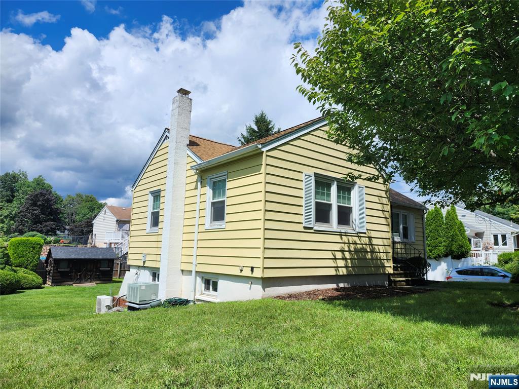 2nd image of 11 Bullens Ave, Wayne, NJ 07470 | MLS# 26030843
