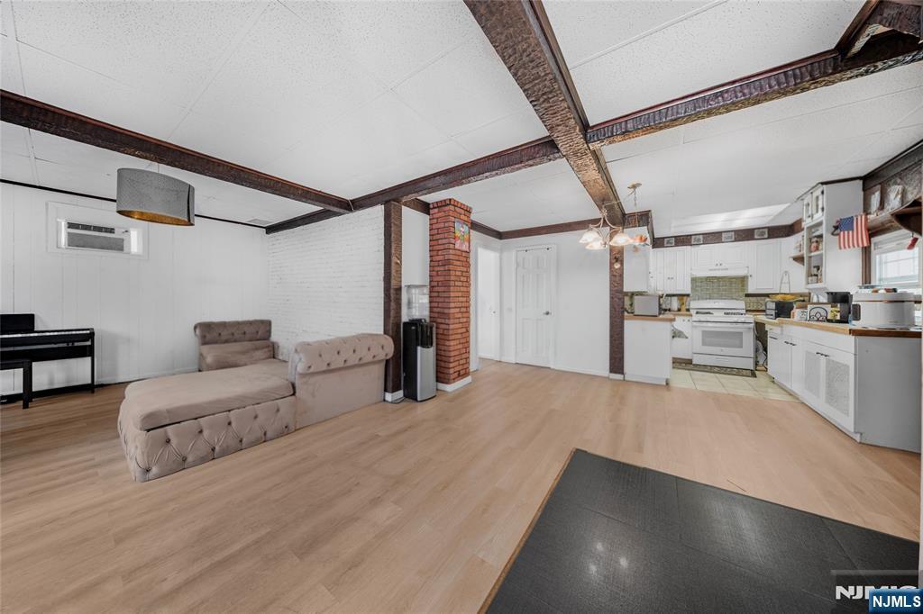 928 Belmont Avenue - Photo 5