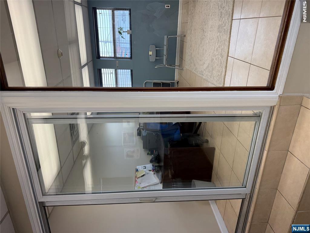 61 N Washington Avenue - Photo 4