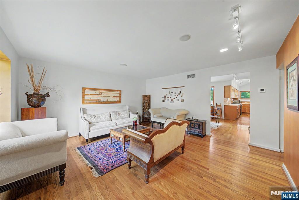 26 Cedar Street - Photo 3