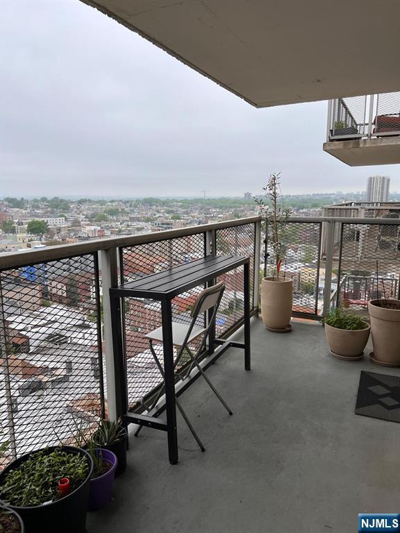 6600 Boulevard East 21J - Photo 5