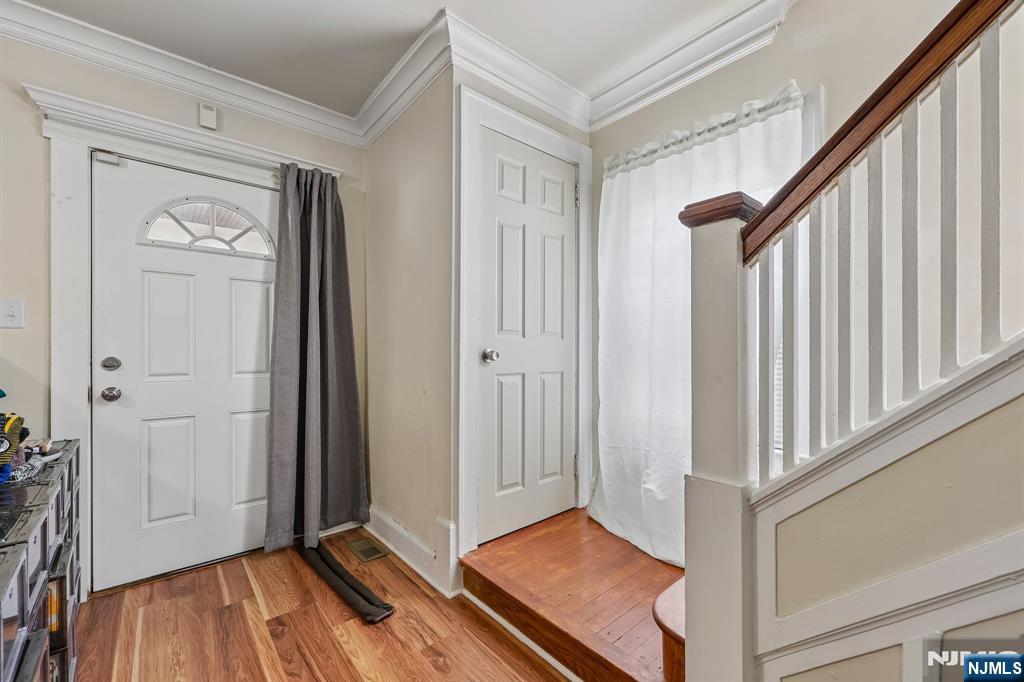164 Freeman Avenue - Photo 5