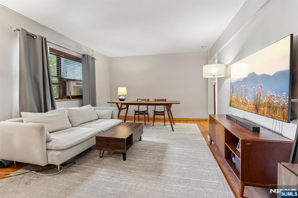 3020 Edwin Avenue 2C - Photo 5