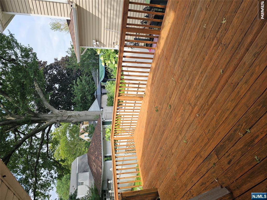 99 Bradley Ave, Bergenfield, NJ 07621