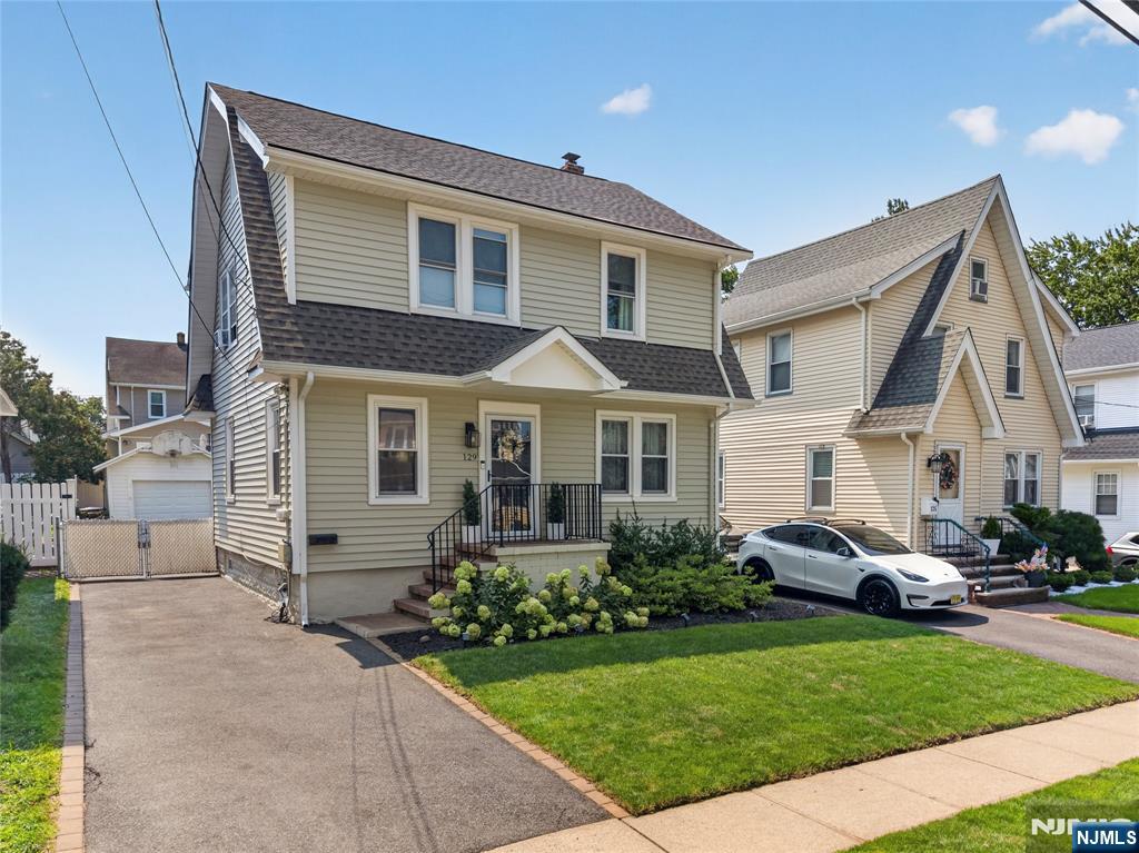 129 Demarest Avenue - Photo 2
