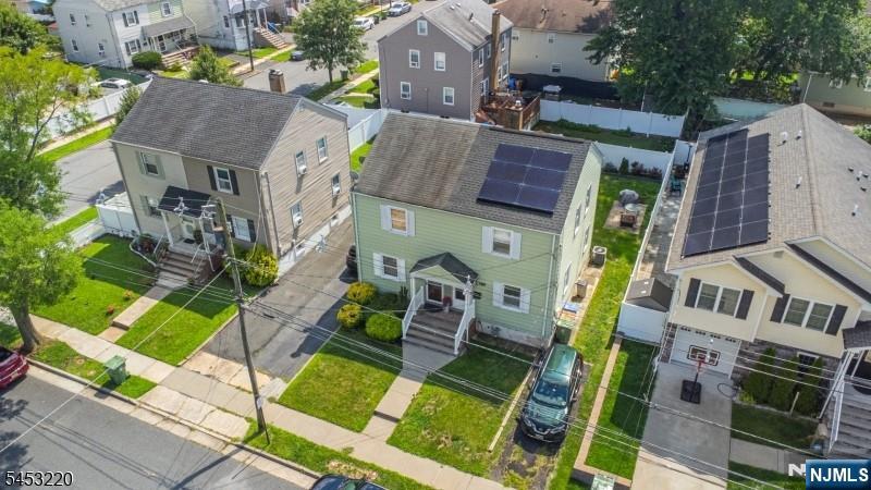 1109 Lincoln Street - Photo 3