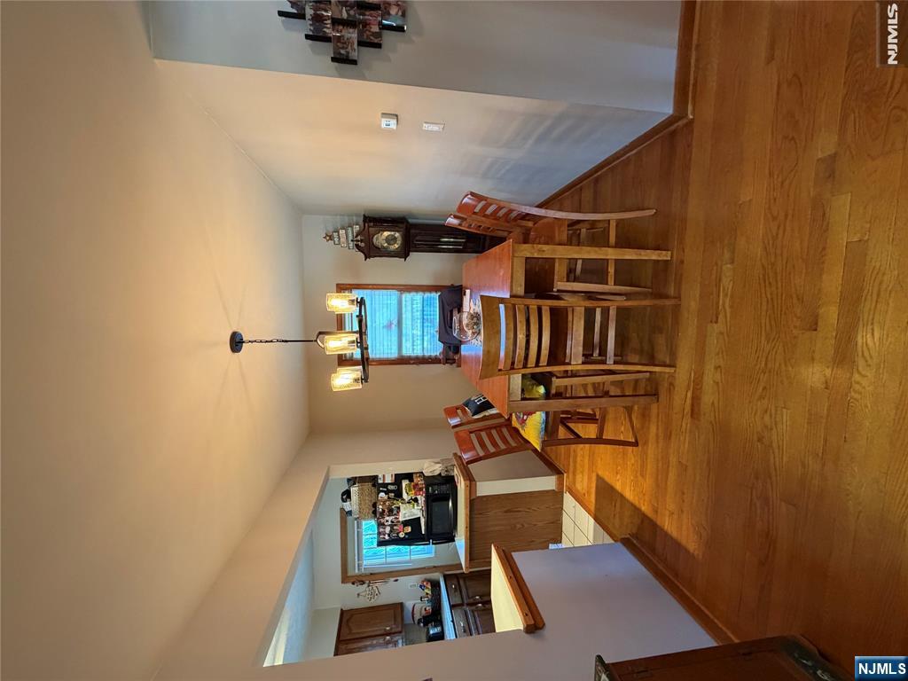 407 Berry Ave, Carlstadt, NJ 07072