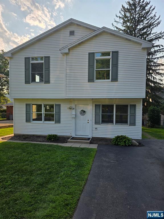 138 Ethel Avenue - Photo 1