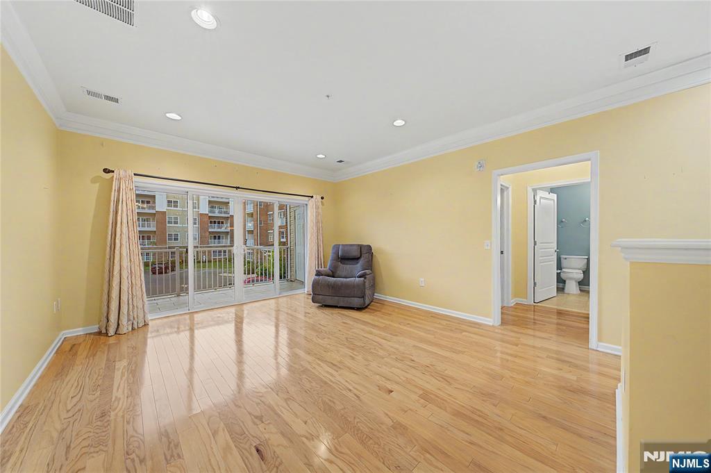 2116 Warrens Way - Photo 4