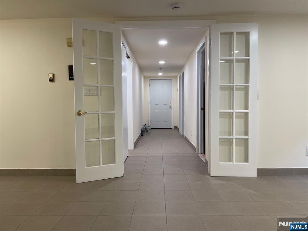488 Walnut Street 1st FL - Photo 2