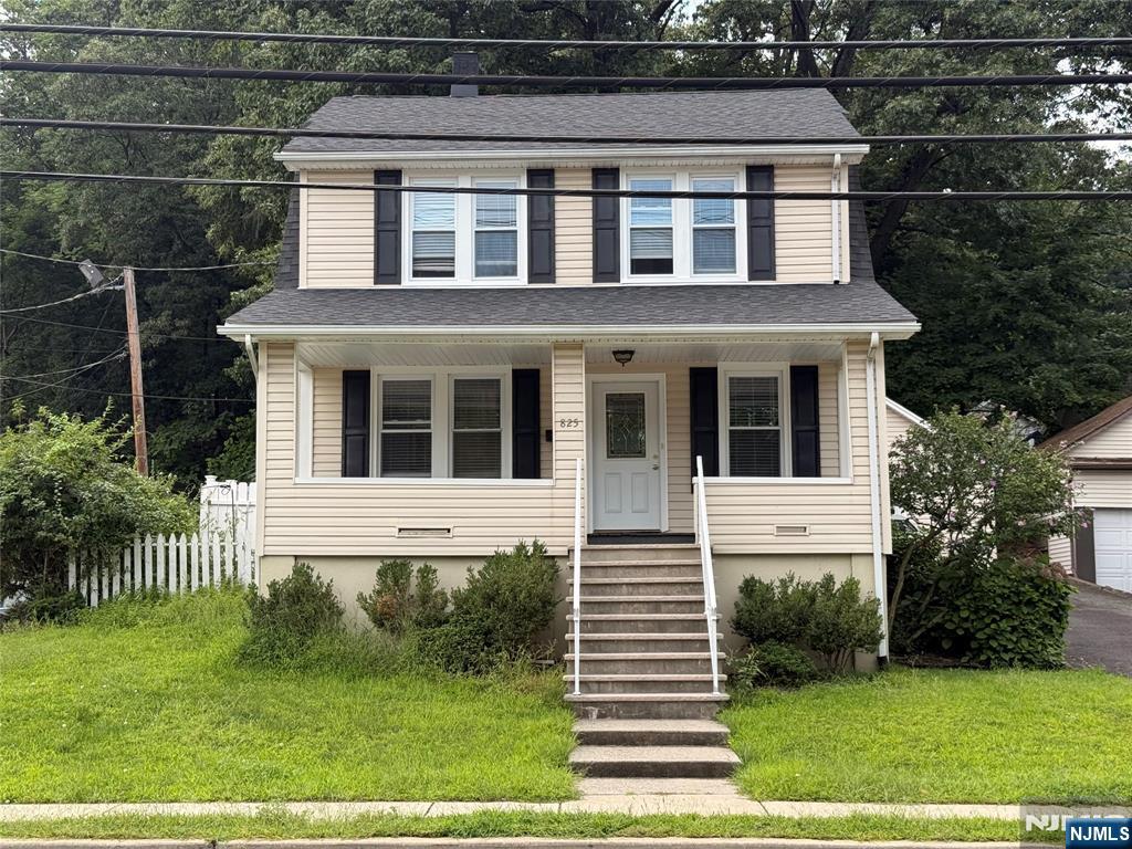 825 Belmont - Photo 1