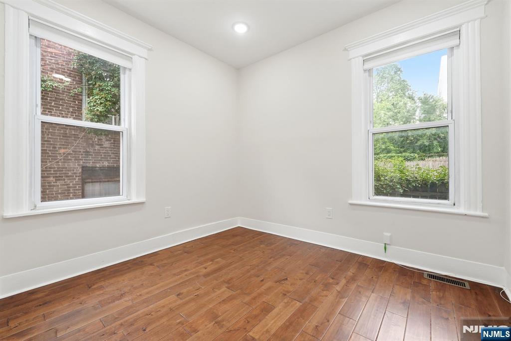 244 Clinton Avenue 1 - Photo 5