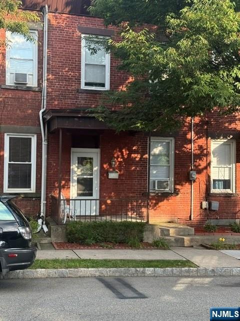 421 4th Street - Photo 1