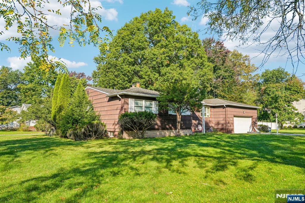 Photo 2 of House for sale at 1 Raleigh Ln, Wayne, NJ 07470 | MLS# 26030921 | Listing updated on 2026-10-08