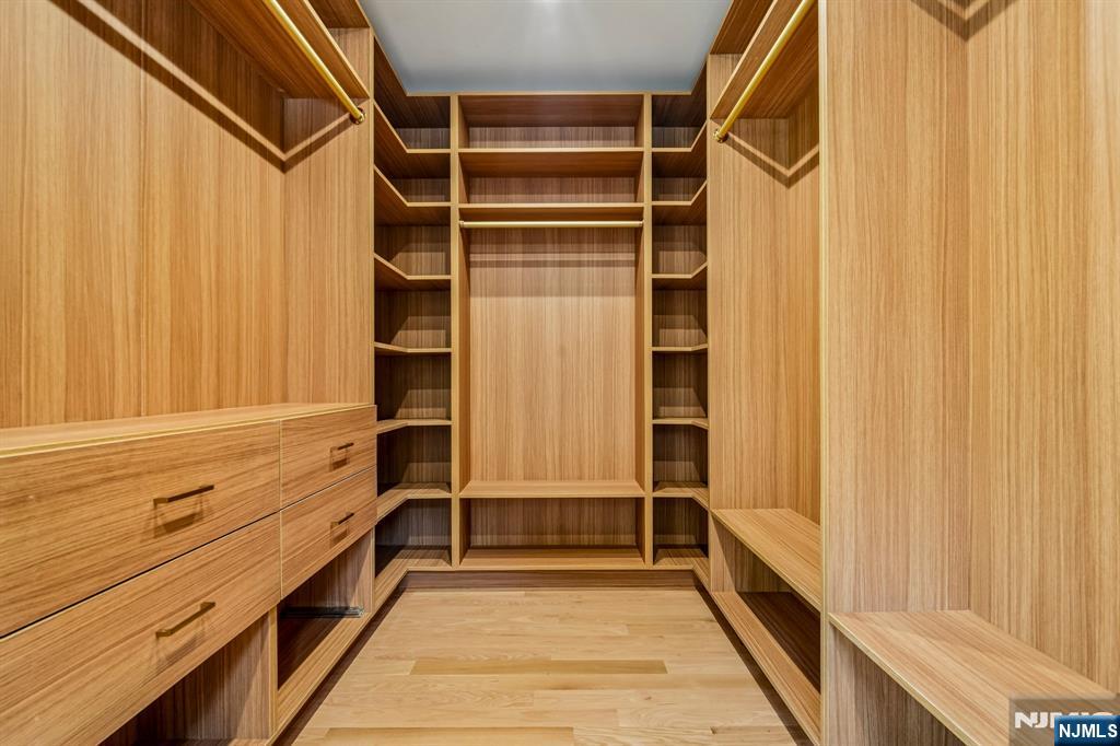 83 Falcon Road — photo 14