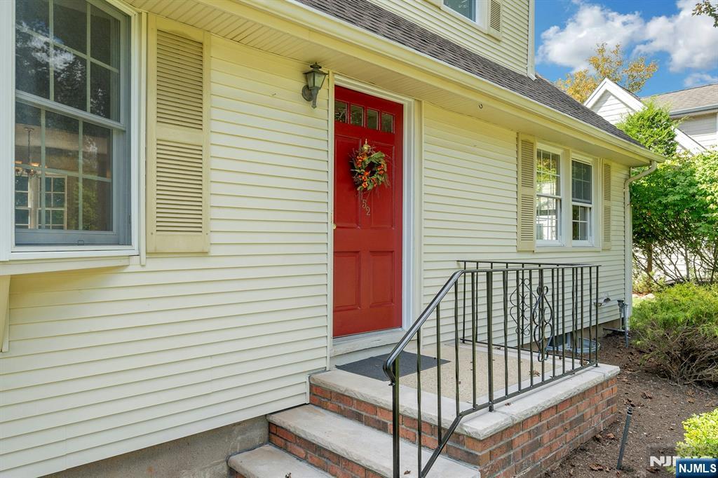 152 Spring Street - Photo 2