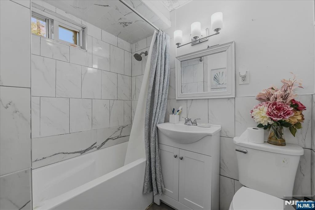 29th image of 1410 Summit Ave, Union City, NJ 07087 | MLS# 26030924