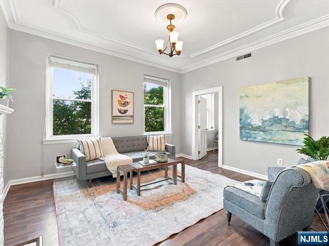 35 Waverly Street 3 - Photo 2