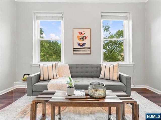 35 Waverly Street 3 - Photo 4