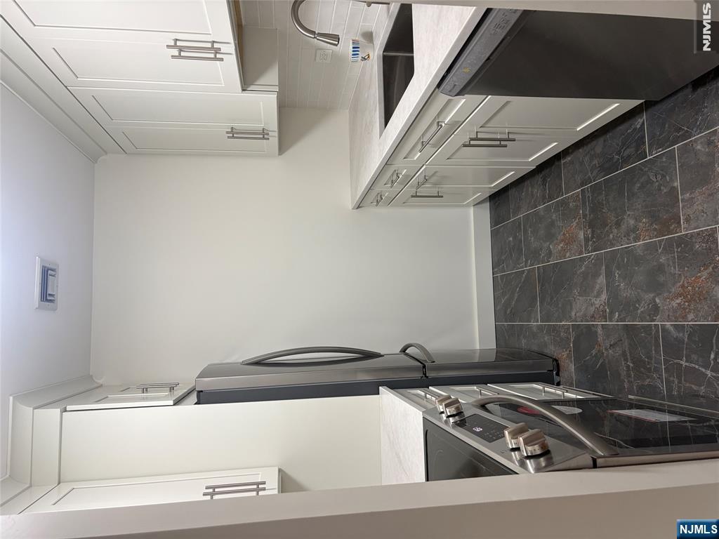 240 Main Street 305 - Photo 4