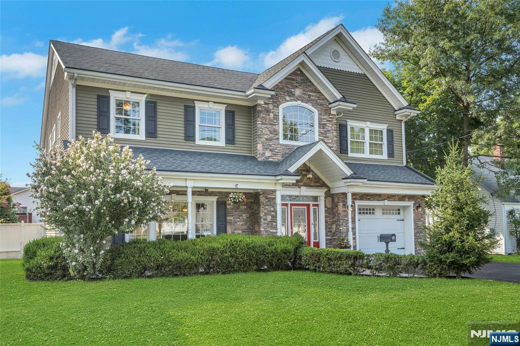 56 Bergen Drive - Photo 2