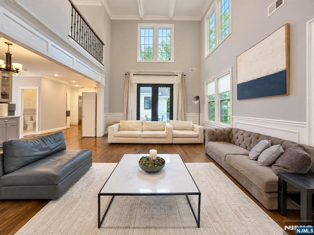 83 Holland Avenue — photo 12