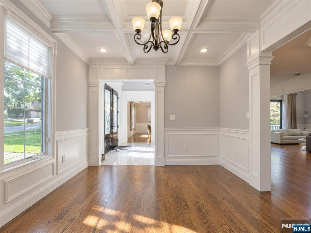 83 Holland Avenue — photo 16