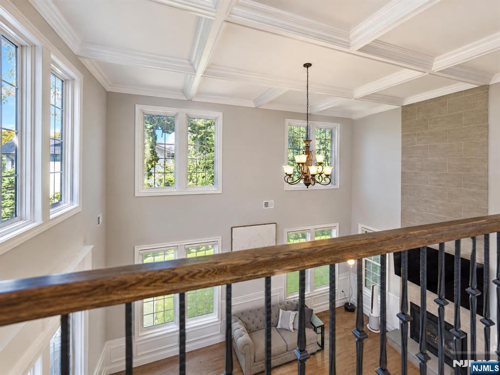 83 Holland Avenue — photo 28