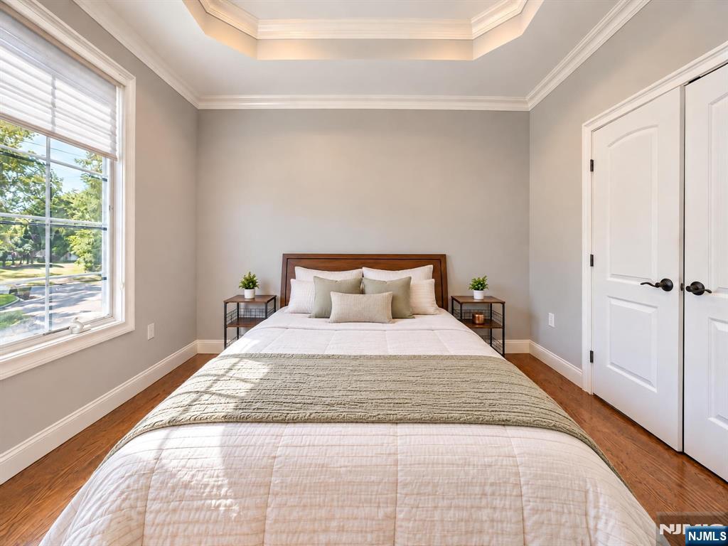 83 Holland Avenue — photo 35