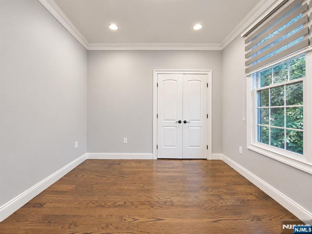 83 Holland Avenue — photo 39