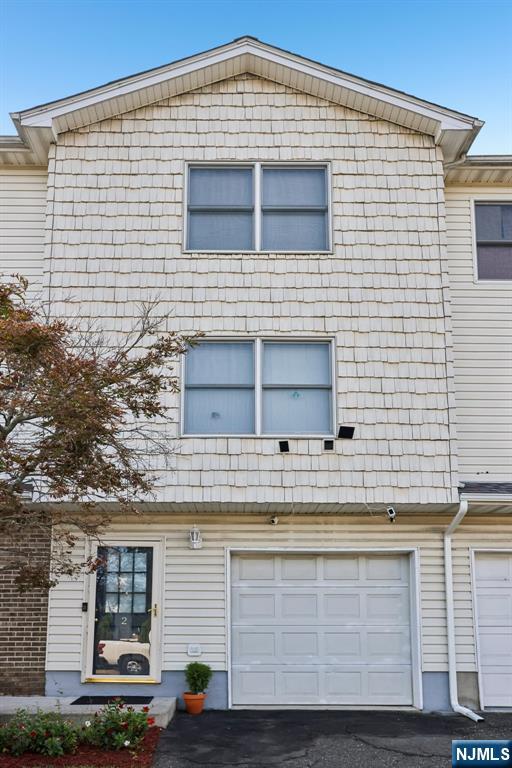 274 Garibaldi Avenue 2 - Photo 4