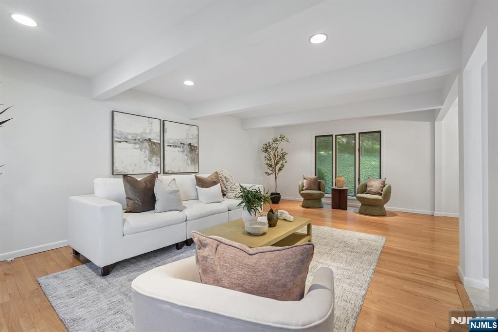 628 Omaha Way - Photo 5