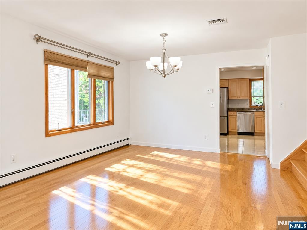1611A Gerome Avenue A - Photo 3
