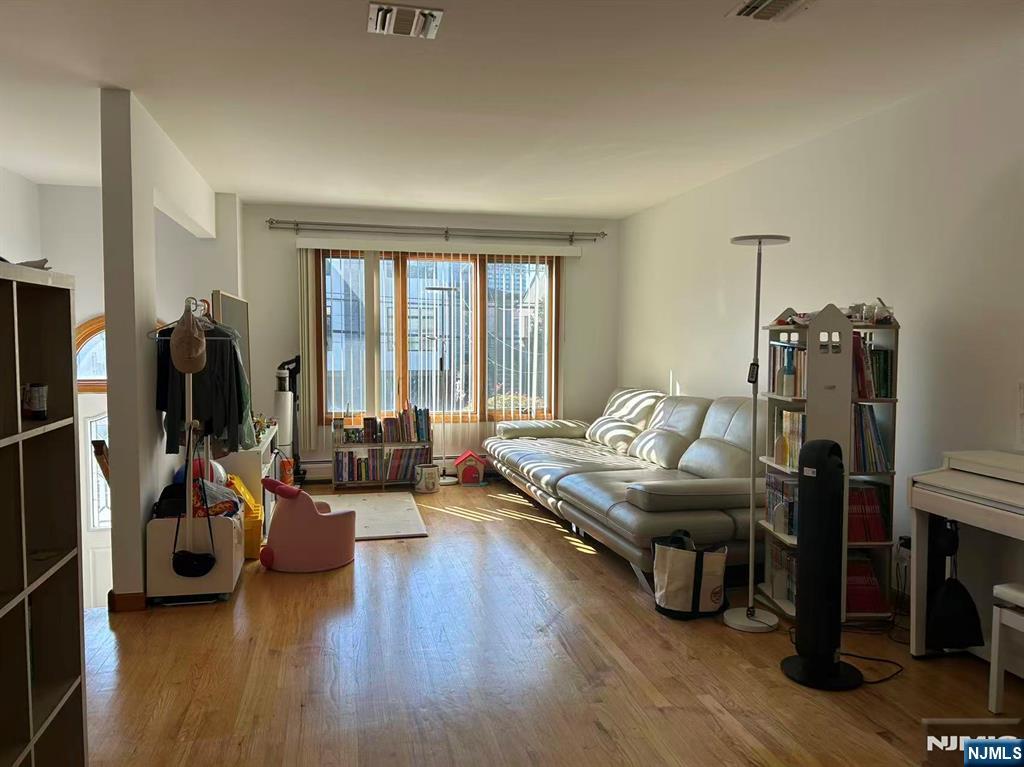 1611A Gerome Avenue A - Photo 5