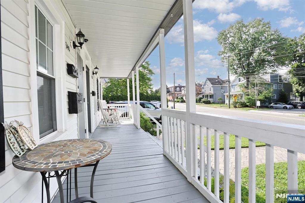 340 Godwin Avenue - Photo 4