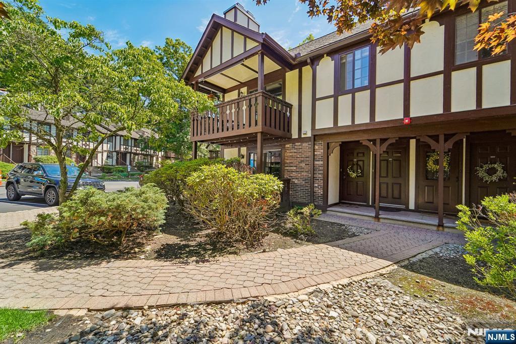 3811 Melville Court - Photo 2